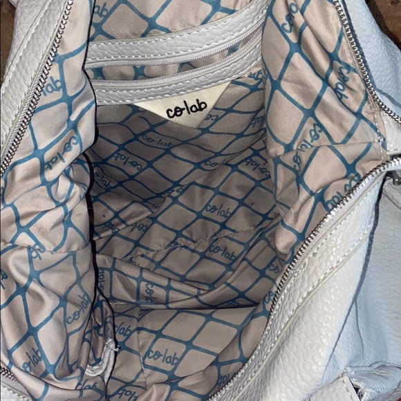 Gray co-lab purse - Picture 3 of 3